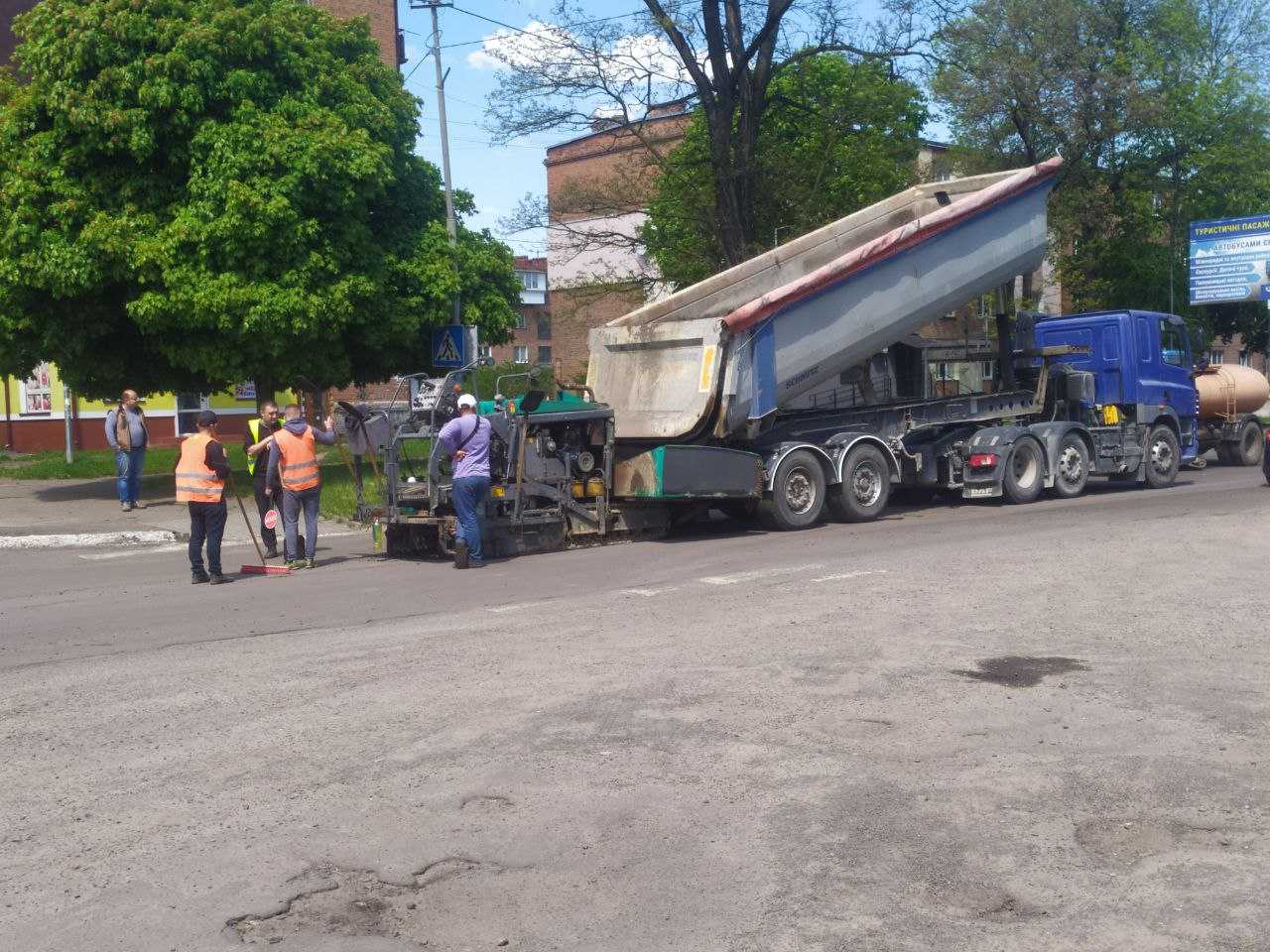  У Червоноградській громаді продовжують ремонтувати дороги