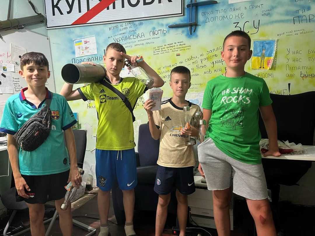 Маленькі волонтери з великими серцями…