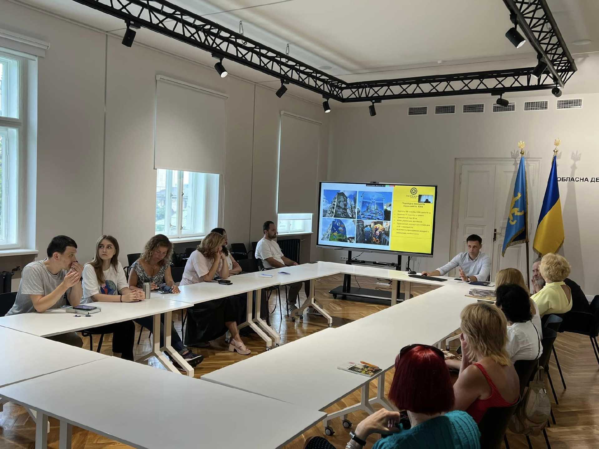 Похмурі стіни червоноградських будинків можуть отримати мистецьке забарвлення