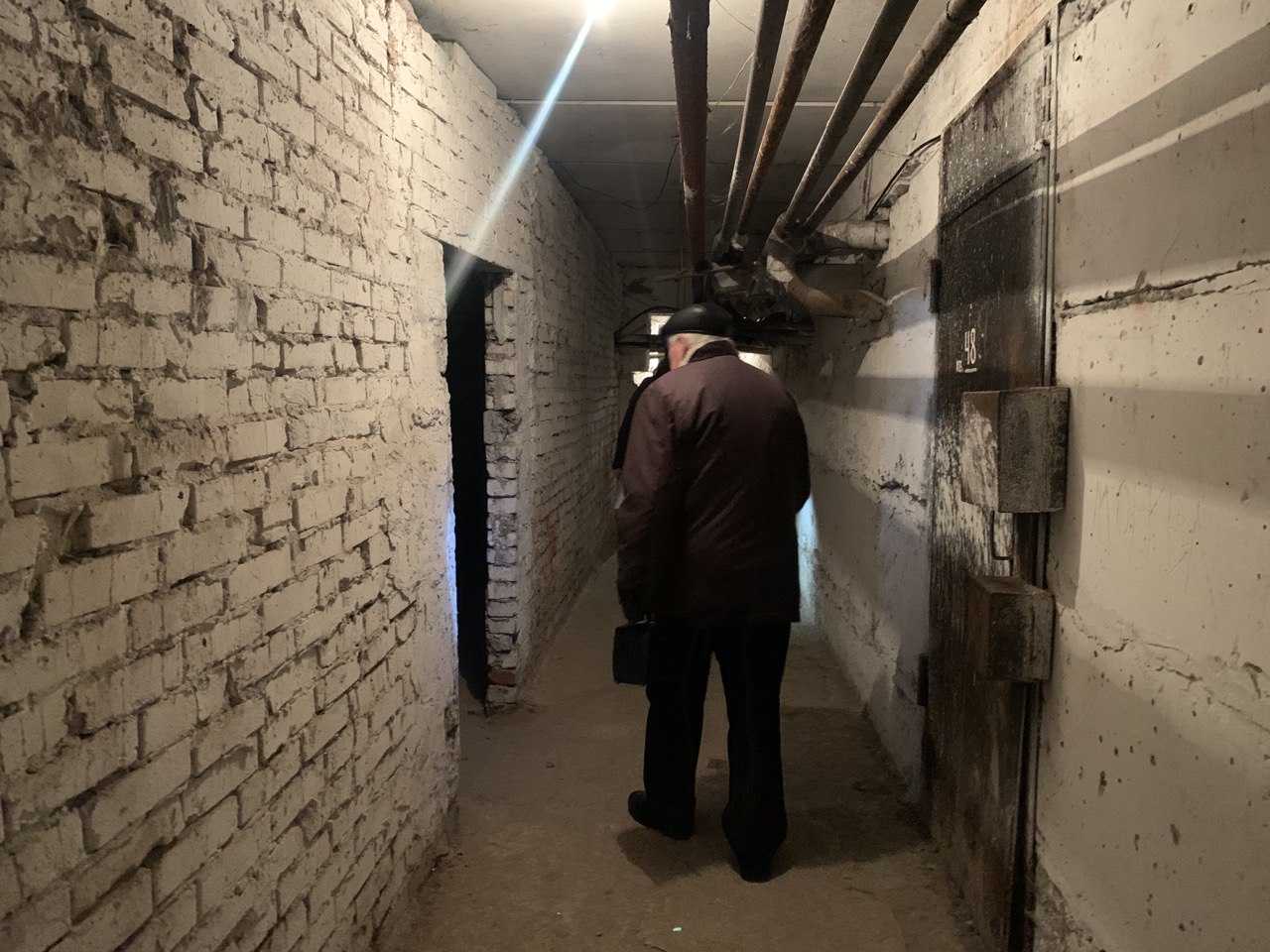 Зловмисники продовжують нищити майно і обладнання міських протирадіаційних укриттів. 