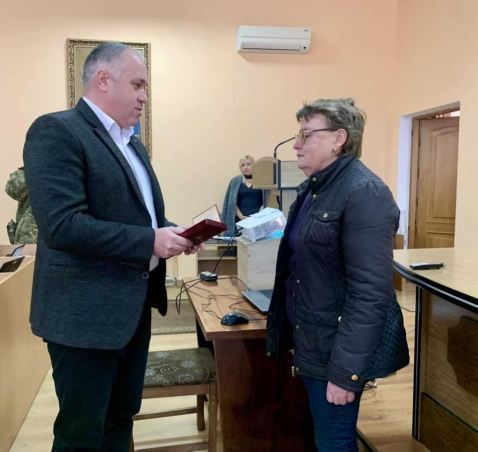Матері загиблого Воїна Андрія Жолондика вручили орден «За мужність» ІІІ ступеня, якою бійця нагородили посмертно. 