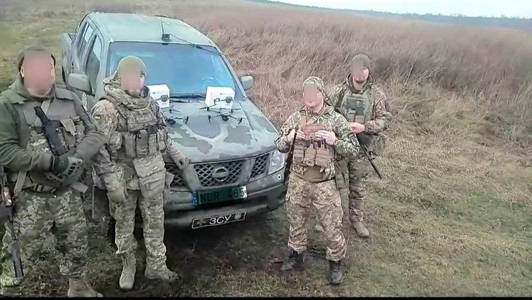 Працівники ради - військовим