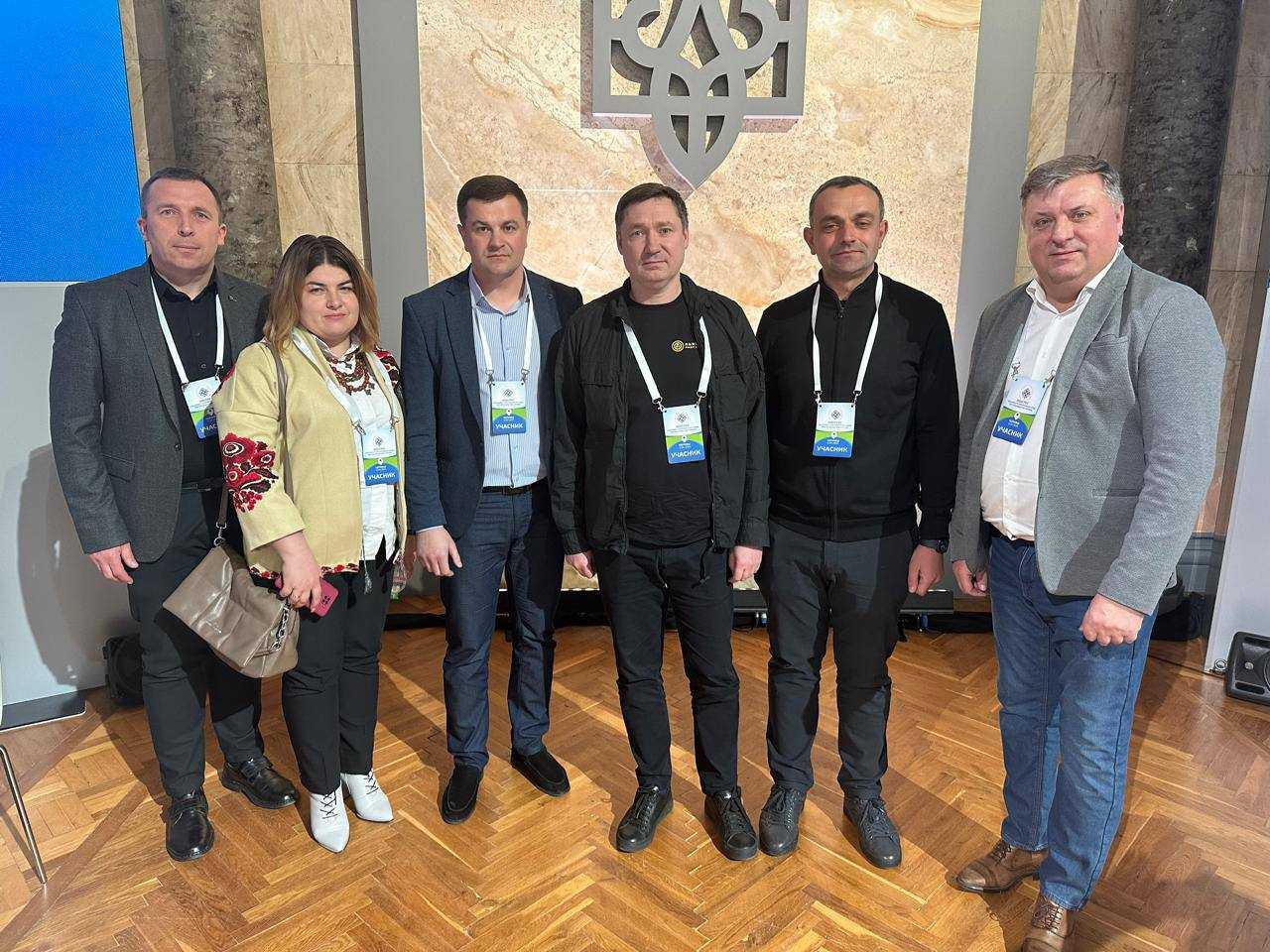 Червоноградський міський голова Андрій Залівський взяв участь у Конгресі місцевих та регіональних влад при Президентові України, який відбувся 12 квітня у Чернівцях.