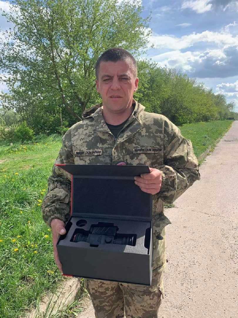 Працівники міської ради долучились до збору для військових