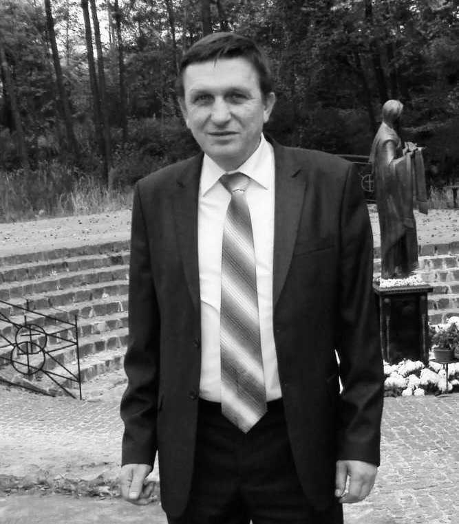 Відійшов у вічність директор Гімназії №8 Петро Михайлович Красуляк