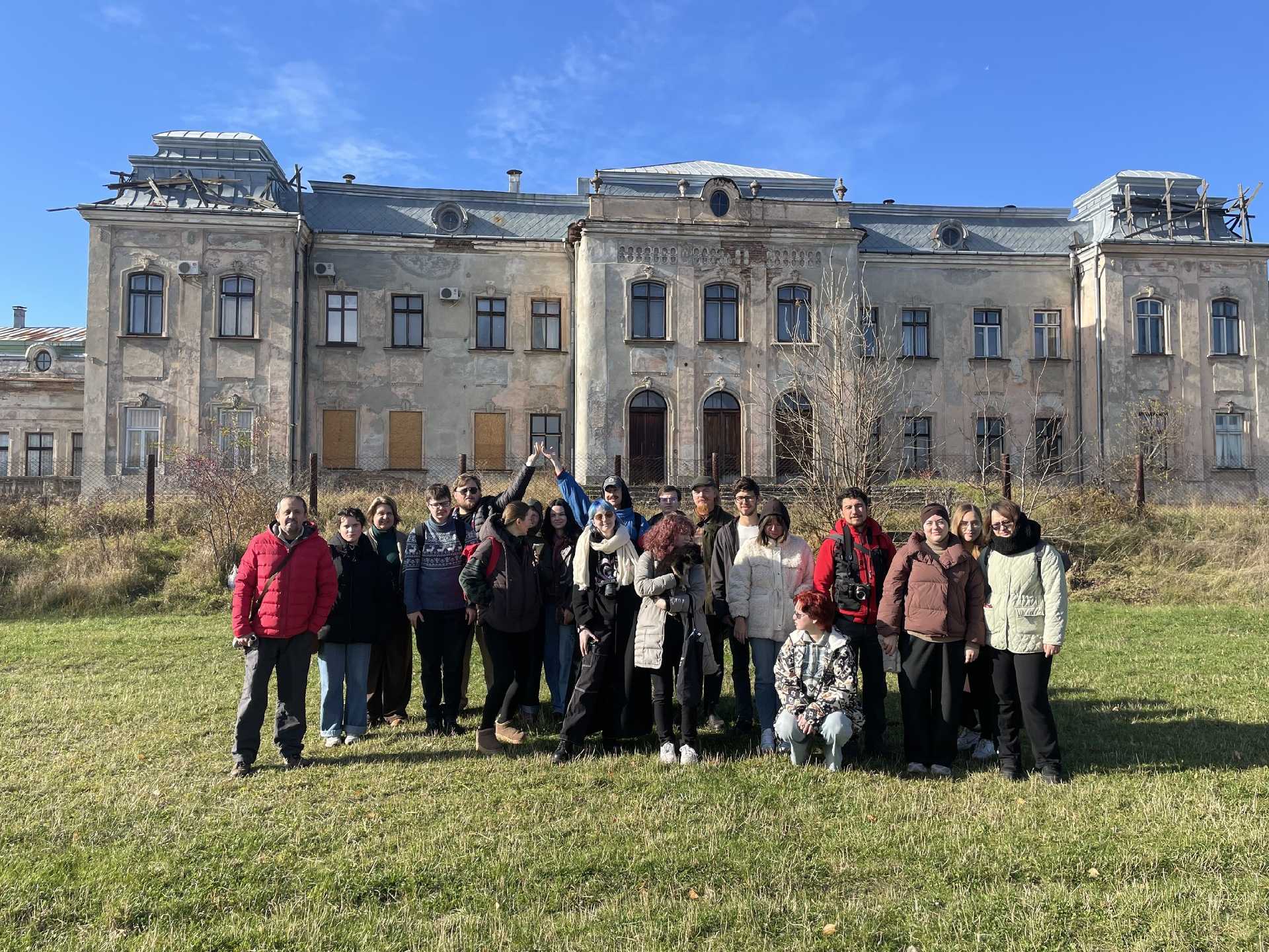 Студенти УКУ напрацьовують матеріал для своїх магістерських робіт у Шептицькому 