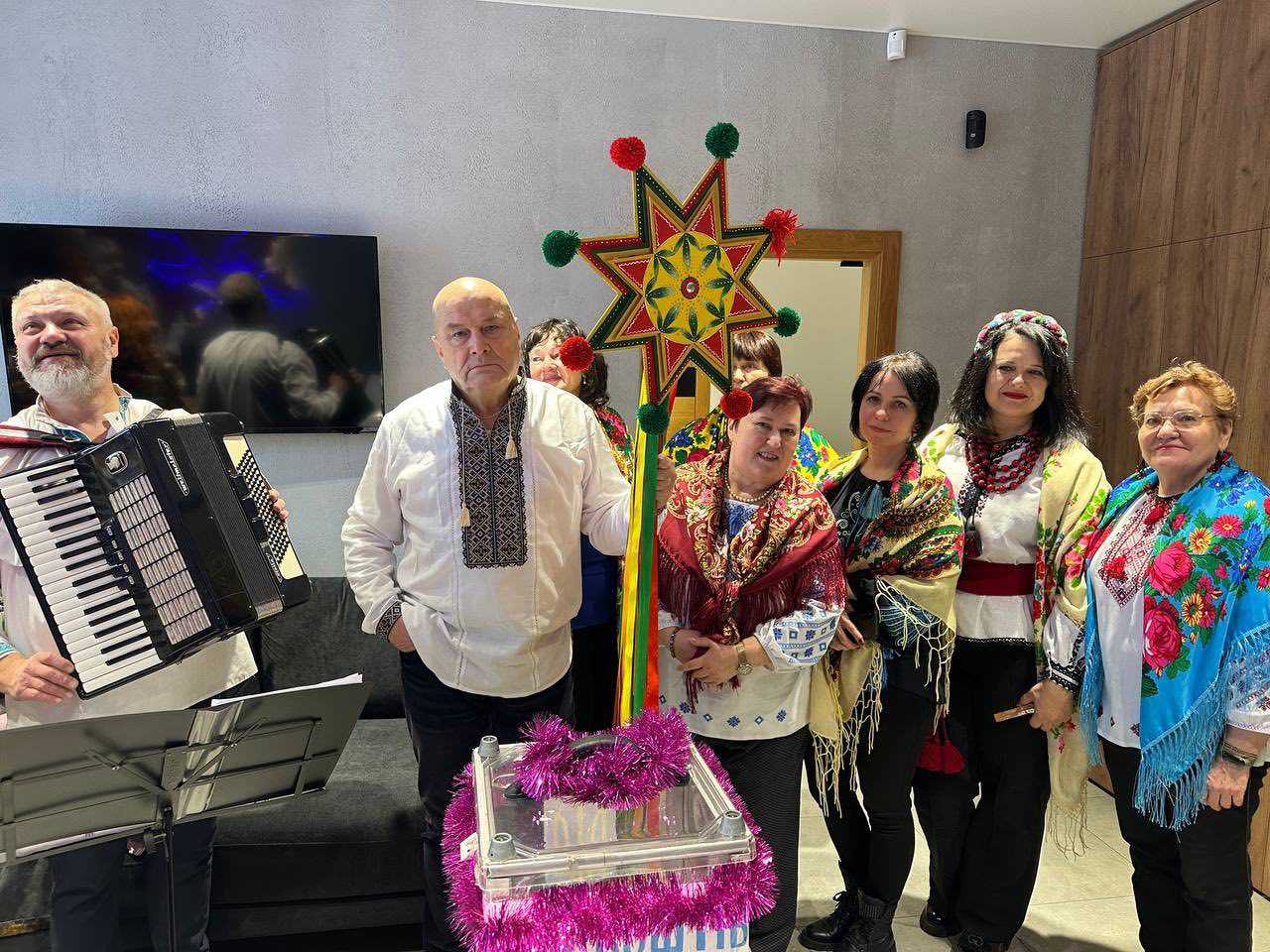 Понад 48 тисяч гривень зібрав колектив Шептицького народного дому під час різдвяної коляди