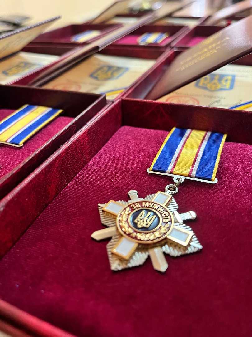 Міський голова Андрій Залівський вручив рідним Героїв державні нагороди