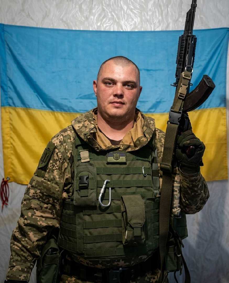 Громада попрощається з Героєм Сергієм Реутовим