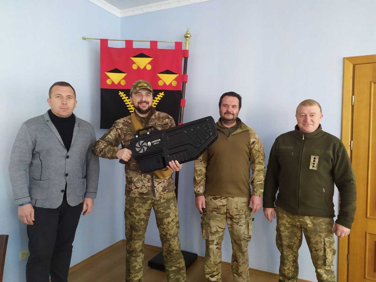 Червоноградська громада українським захисникам.