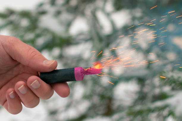 На території Червоноградської міської ради заборонено продаж і використання     піротехнічних засобів.