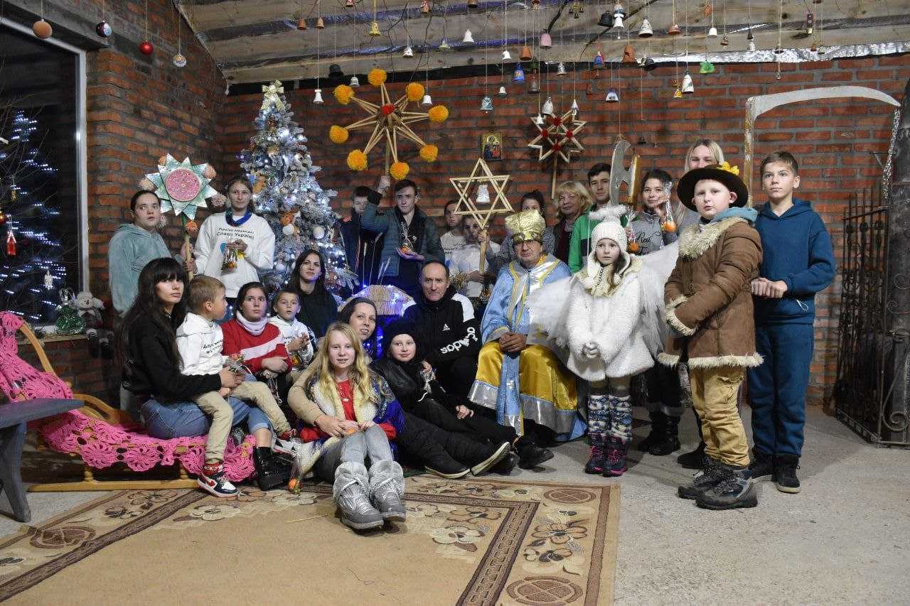 Комплексна психологічна допомога переселенцям.