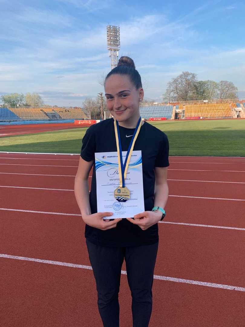 Золотий старт червоноградської юніорки